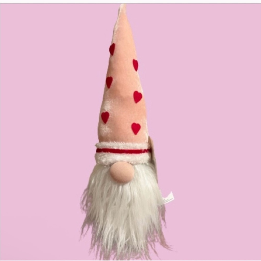 NWT- Hearts & Kisses- Sweet Plush Pink Heart Valentine Gnome